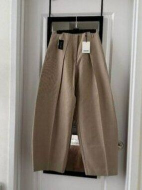 JACQUEMUS Beige 'Le pantalon Ovalo' Trousers